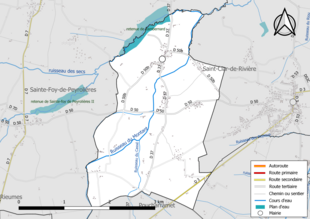 Carte en couleur présentant le réseau hydrographique de la commune