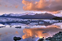 Jökulsárlón lodojcowy jazor w Islandskej