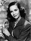 Black-and-white publicity photo of Teresa Wright in 1942.