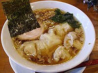 ワンタン麺