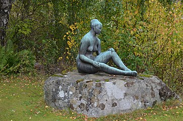 Skulptur i trädgården