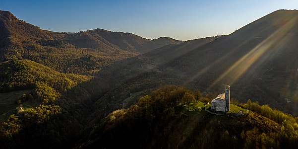 San Zeno controluce Autore: Maurizio Moro