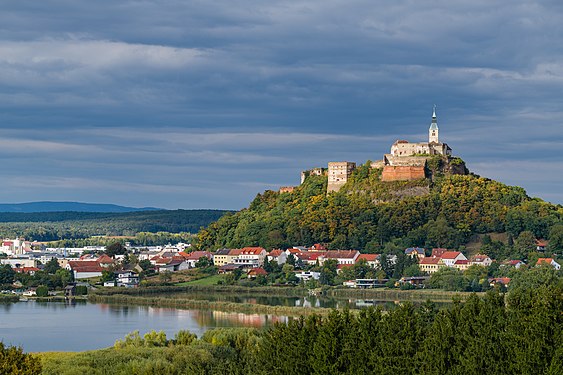 Burg Güssing/Güssing castle in Burgenland/Burgenland Photographer: Derfumi