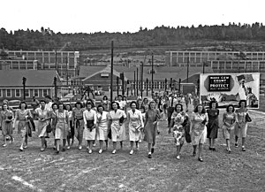 Shift change at the Y-12 during the Manhattan Project