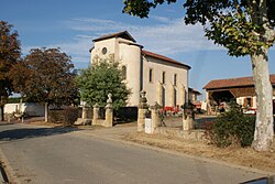 Skyline of Nénigan