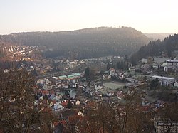 由利本采爾城堡（英语：Liebenzell Castle）俯瞰巴特利本采爾