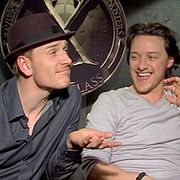 Michael Fassbender et James McAvoy interprètent respectivement Magnéto et Le Professeur Charles Xavier