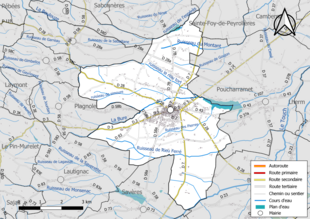 Carte en couleur présentant le réseau hydrographique de la commune