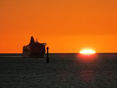 MS Romantika at sunrise