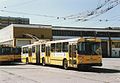 Dobbel straumavtakar bak på leddtrolleybuss