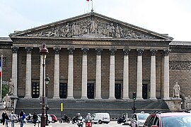 Pórtico dodecástilo del palacio Bourbon de París (1722-1728) (hoy Asamblea Nacional), París