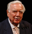 Walter Cronkite in 2004 (Foto: Bill Ingalls) overleden op 17 juli 2009