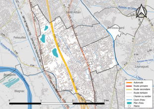 Carte en couleur présentant le réseau hydrographique de la commune