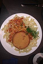 Jägerschnitzel DDR mit Tomatensauce und Spirellinudeln