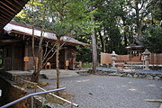 左邊是蛭子神社 右邊是氣生神社