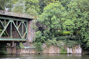 Viadukt am Südufer mit Fundament der ehem. Mülheimer Brücken