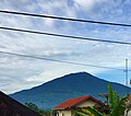 Gunung Singgalang dilihat dari kota Bukittinggi