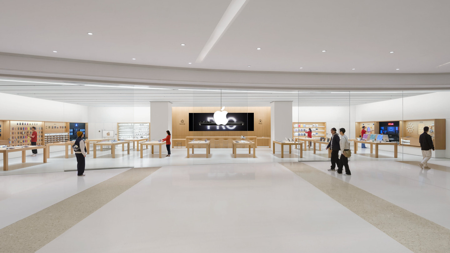 Foto wide bagian dalam Apple MixC Hefei.