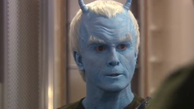 Jeffrey Combs as Shran looking serious in Star Trek: Enterprise